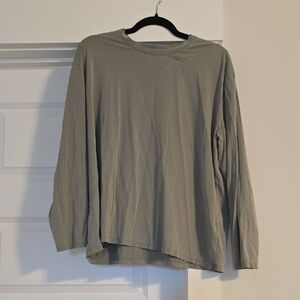 Abercrombie & Fitch Women's Long Sleeve Tee in Light Gray